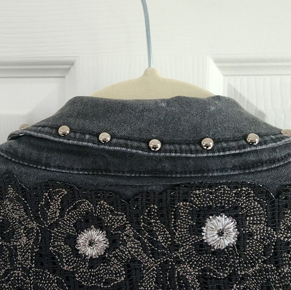 Grace in LA Stunning Black Denim Jacket Embellished with Lace and Embroidery Med - Picture 11 of 12